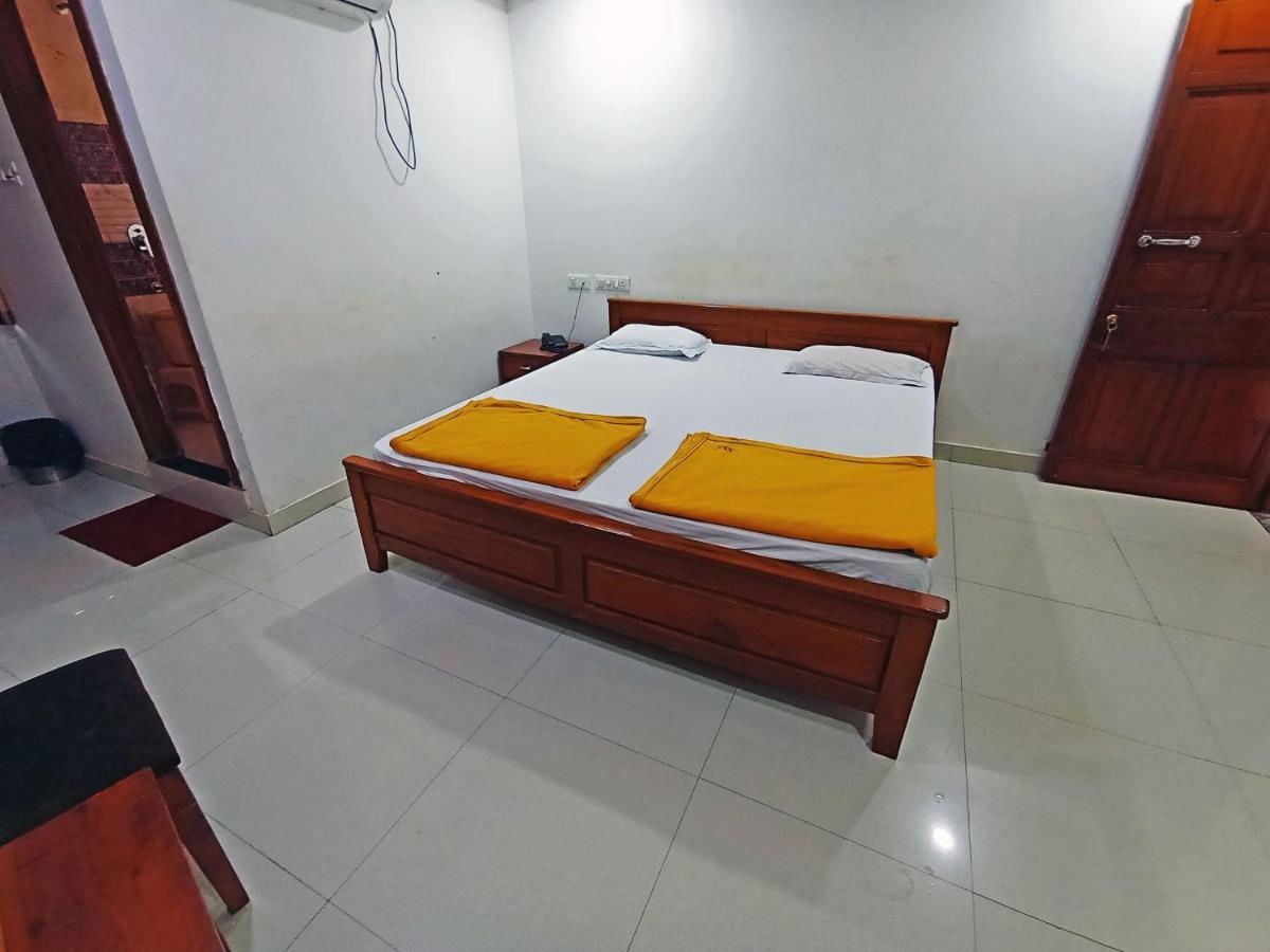 Staymaker Shri Shakti Residency Hubli Exterior foto