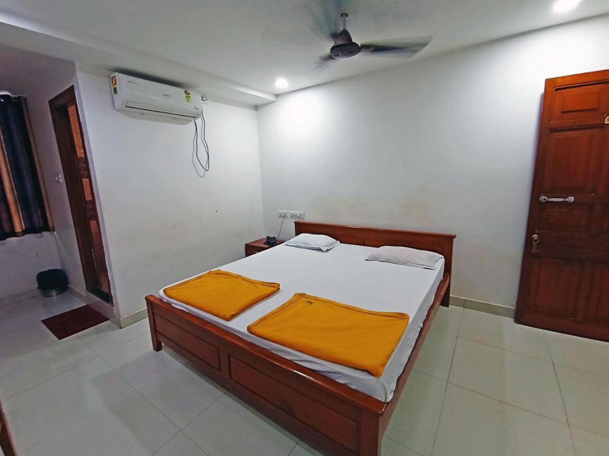 Staymaker Shri Shakti Residency Hubli Exterior foto
