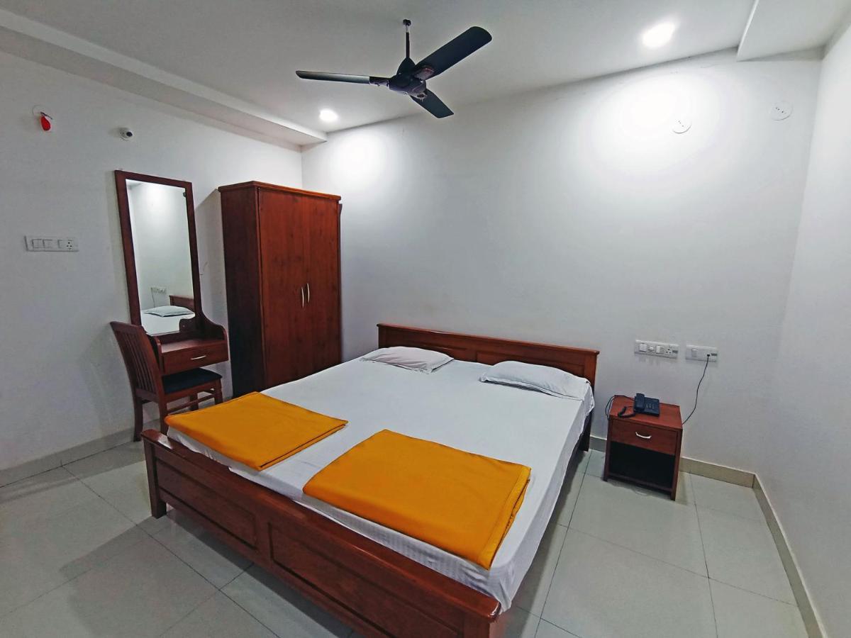 Staymaker Shri Shakti Residency Hubli Exterior foto